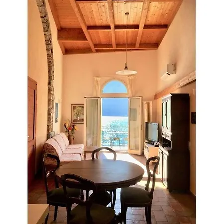 Casa Borgo Vecchio * Nesso